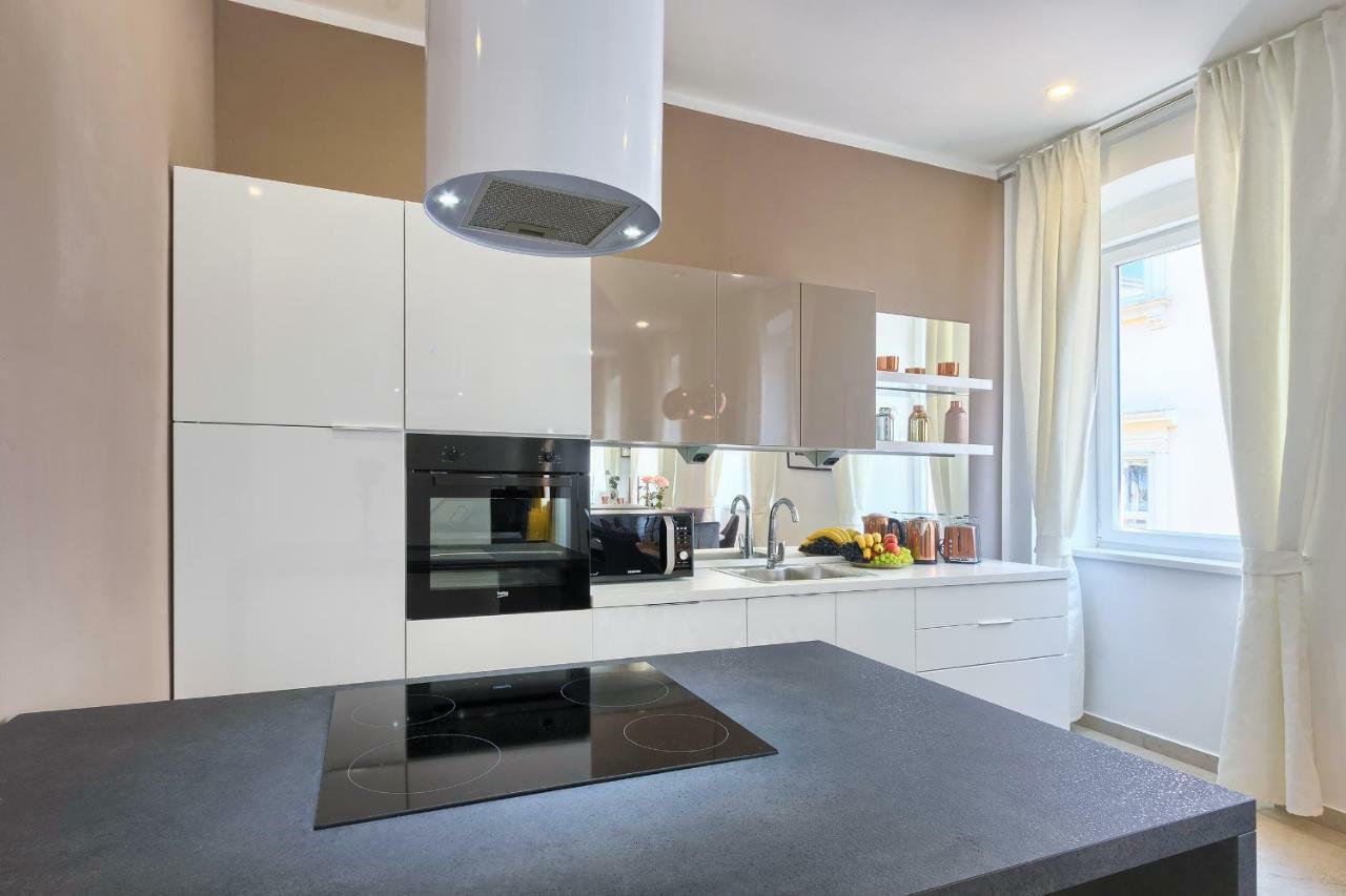 Hedone Luxury Apartment With Free Parking พูลา ภายนอก รูปภาพ